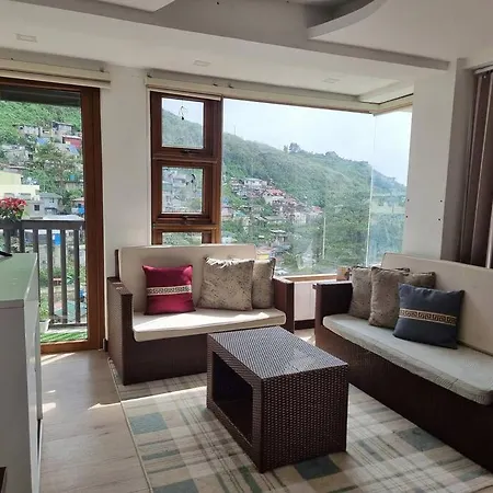 Aquilas Baguio Nest - Modern Glass 7Br-3